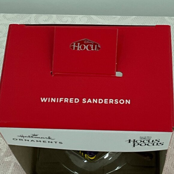 Disney Hallmark Hocus Pocus Winifred Sanderson Ornament Decoration - Picture 3 of 4
